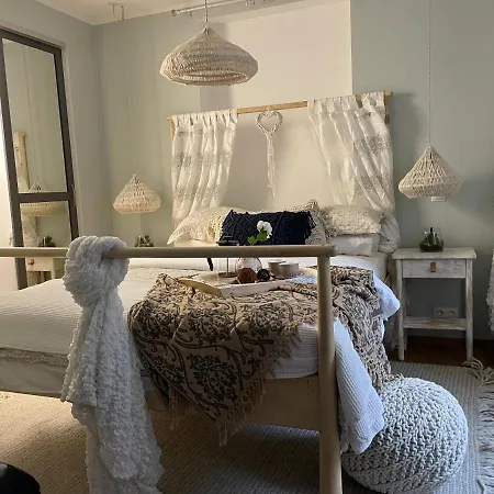 Exquisite 1br Apt W Garden In Center Riga